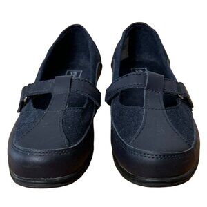 NEW! Mushrooms Womans 6.5 Comfort T-Strap Flats LEATHER Walking Shoes Black